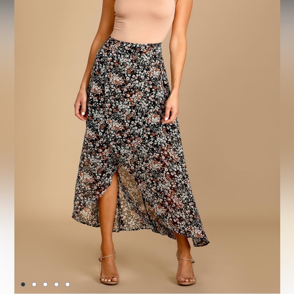 Lulus Dresses & Skirts - Lulu’s Floral Maxi Skirt Size Medium Sold out